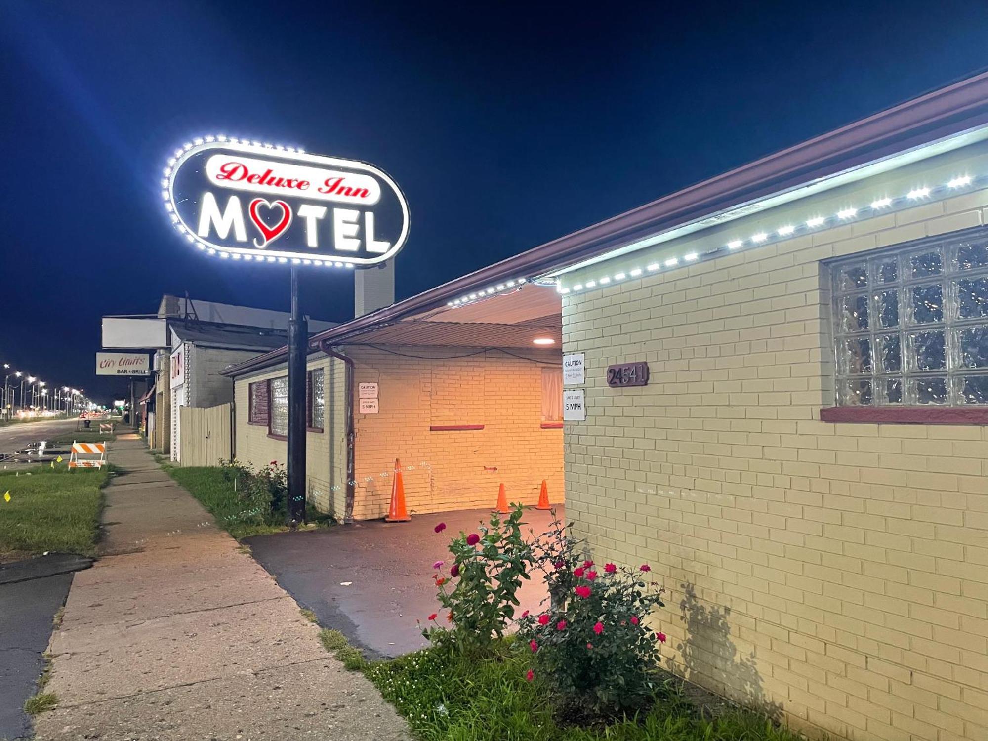 Deluxe Inn Motel Detroit Ngoại thất bức ảnh